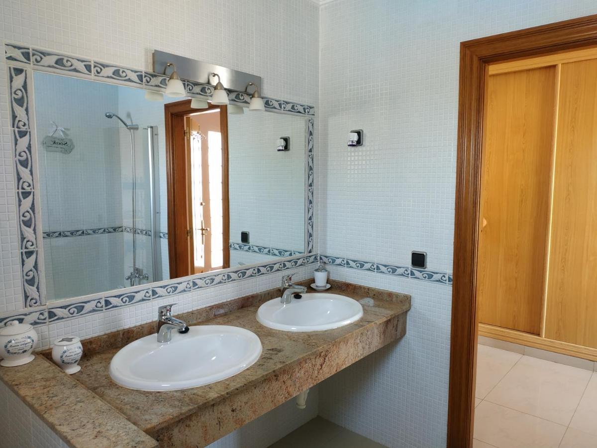 Villa Casa Del Sol 3 Bedroom Villa With Private Solar Covered 12M X 6M Pool Minimum Stay 7 Nights Chromecast And Wifi Throughout The Property Triquivijate Eksteriør bilde