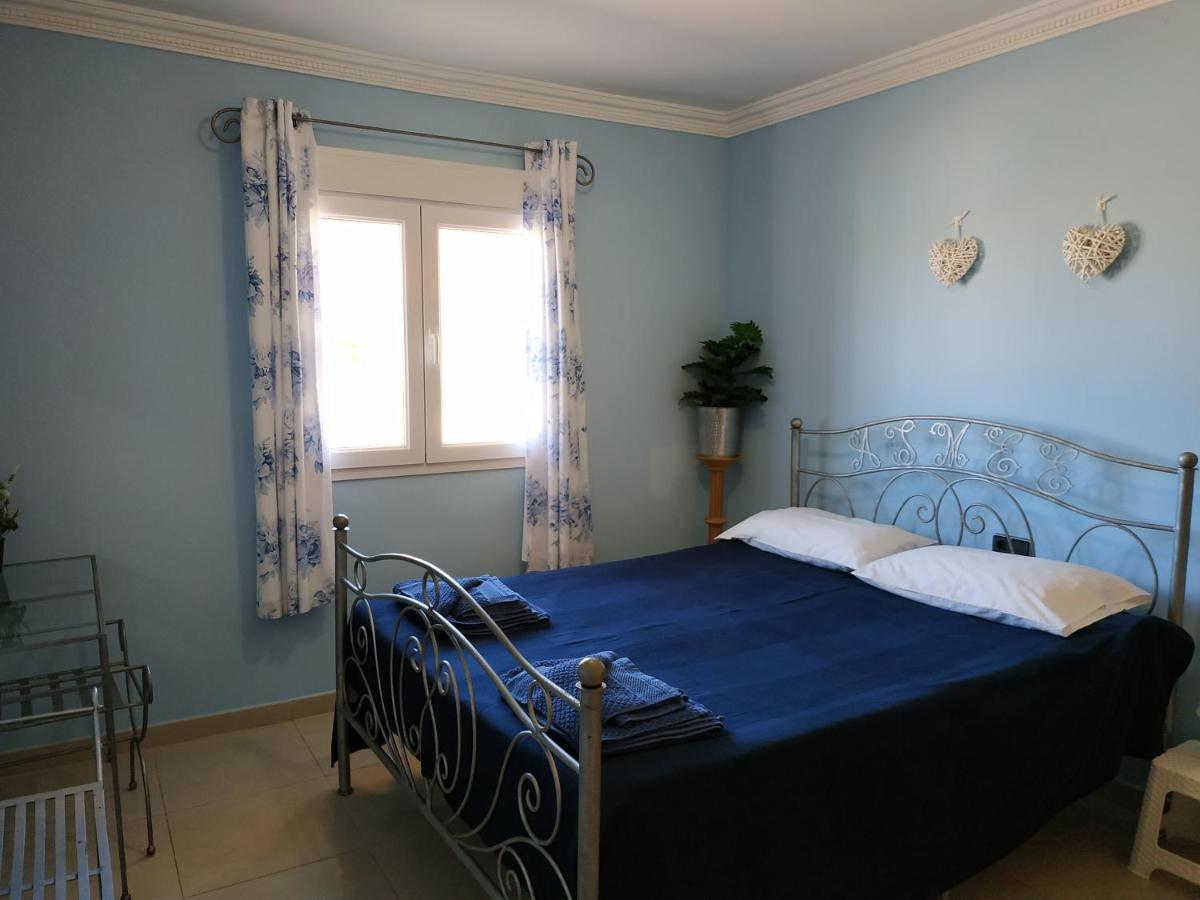 Villa Casa Del Sol 3 Bedroom Villa With Private Solar Covered 12M X 6M Pool Minimum Stay 7 Nights Chromecast And Wifi Throughout The Property Triquivijate Eksteriør bilde