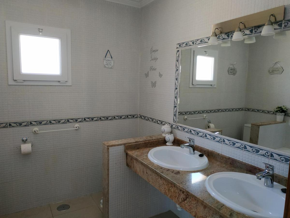 Villa Casa Del Sol 3 Bedroom Villa With Private Solar Covered 12M X 6M Pool Minimum Stay 7 Nights Chromecast And Wifi Throughout The Property Triquivijate Eksteriør bilde