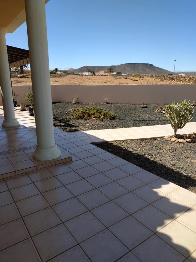 Villa Casa Del Sol 3 Bedroom Villa With Private Solar Covered 12M X 6M Pool Minimum Stay 7 Nights Chromecast And Wifi Throughout The Property Triquivijate Eksteriør bilde
