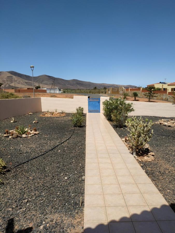 Villa Casa Del Sol 3 Bedroom Villa With Private Solar Covered 12M X 6M Pool Minimum Stay 7 Nights Chromecast And Wifi Throughout The Property Triquivijate Eksteriør bilde