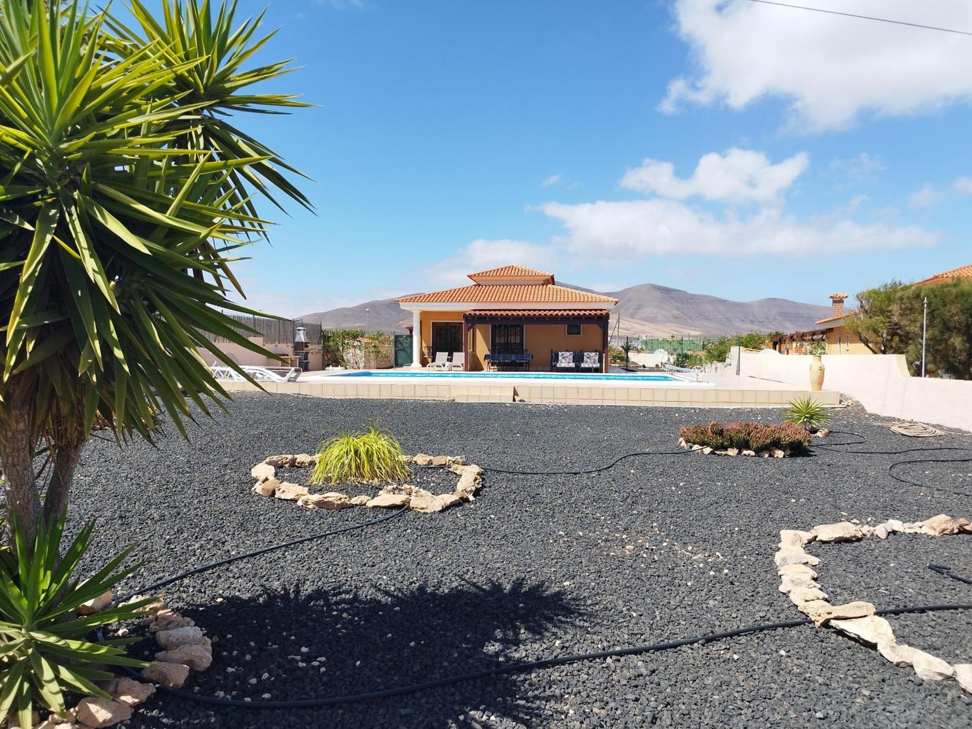Villa Casa Del Sol 3 Bedroom Villa With Private Solar Covered 12M X 6M Pool Minimum Stay 7 Nights Chromecast And Wifi Throughout The Property Triquivijate Eksteriør bilde